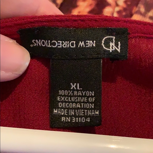 New Direction xl rayon shirt gently used - Picture 2 of 3